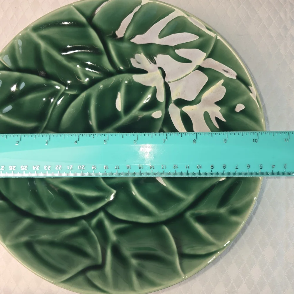 PIER ONE JADE LEAVES SERVING BOWL STONEWARE HIGH GLOSS GREEN VINTAGE